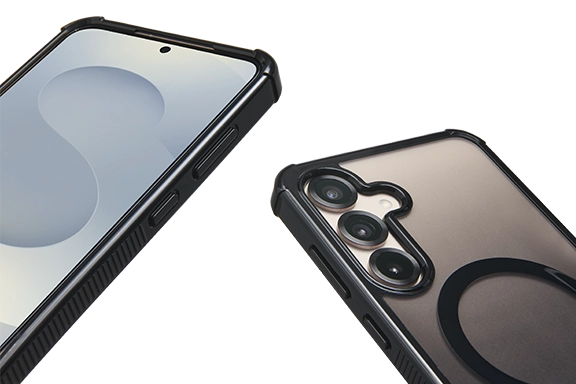 Smartphone in black "Extreme Protect" mobile phone case, front and rear view show the perfect fit of the case.
